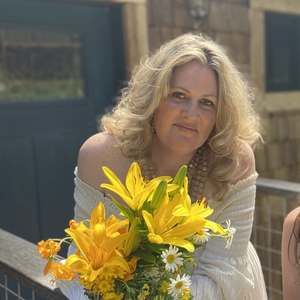 Meet your Posher, Brie